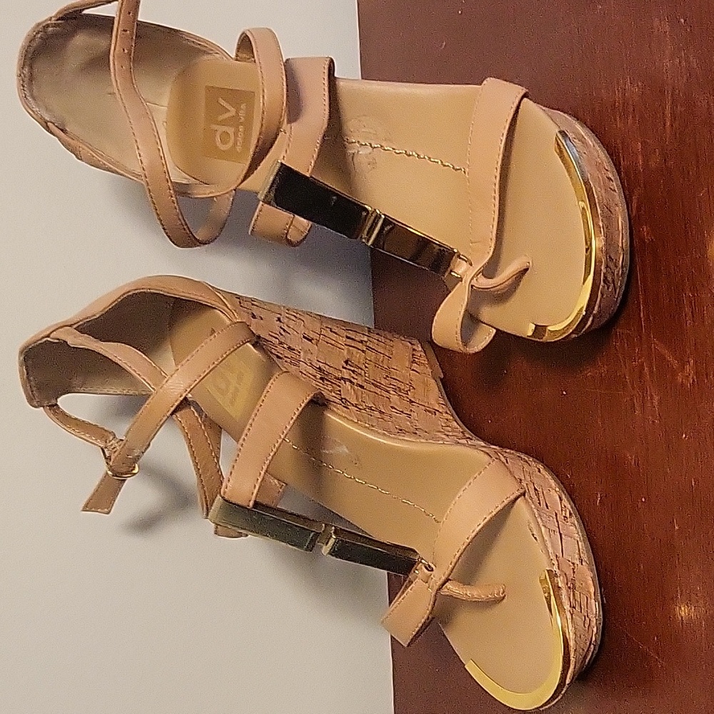 Dolce Vita Nude Gold Strappy Wedges 8.5